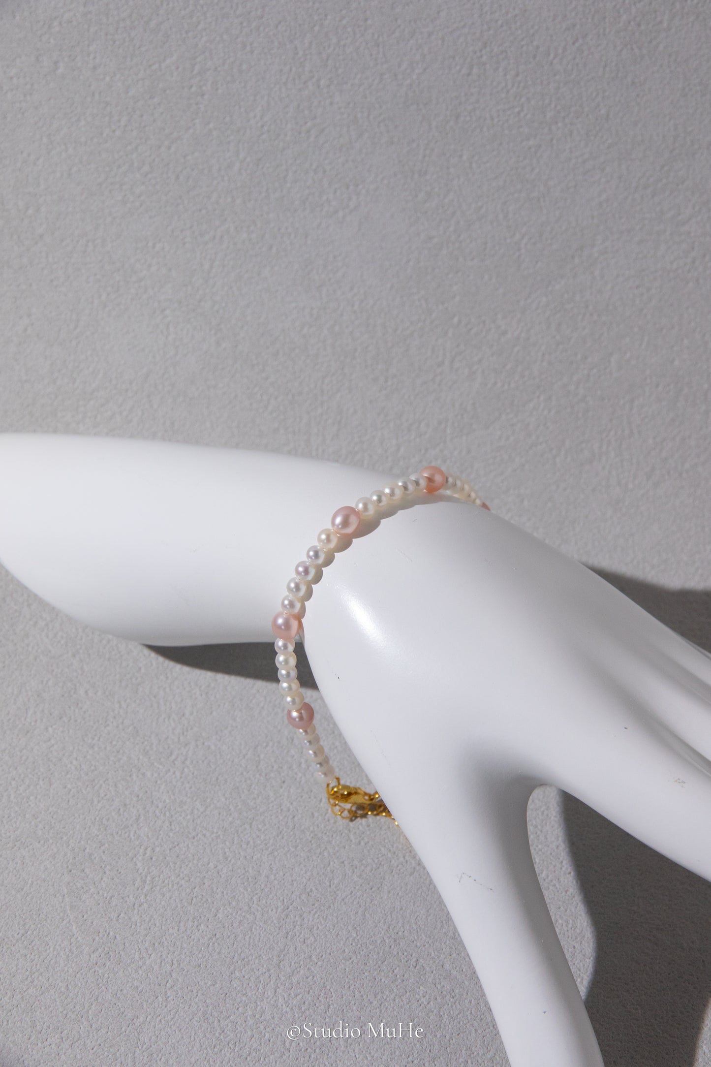 Summer flower rain-single layer mixed white and pink pearl bracelet
