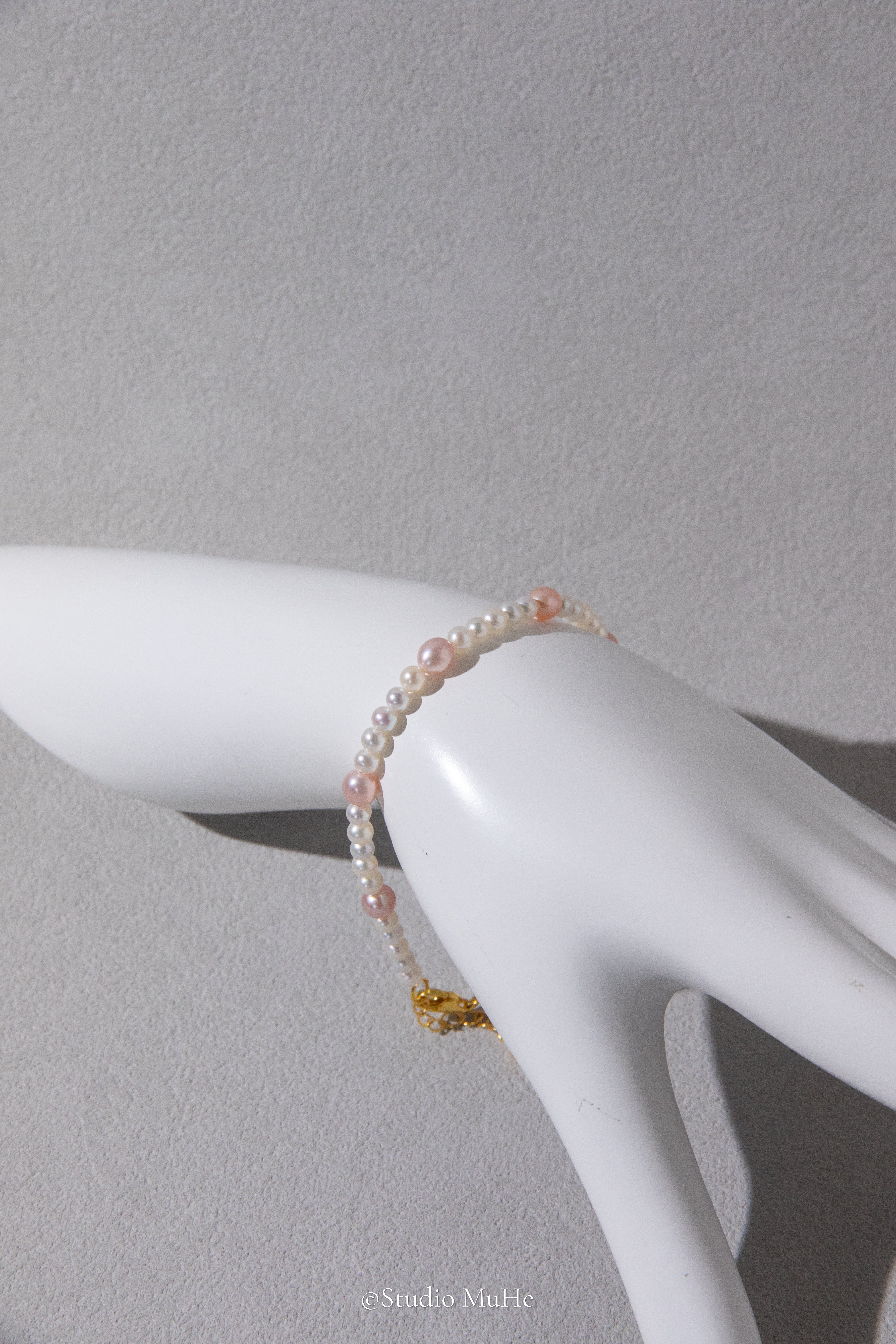 Summer flower rain-single layer mixed white and pink pearl bracelet