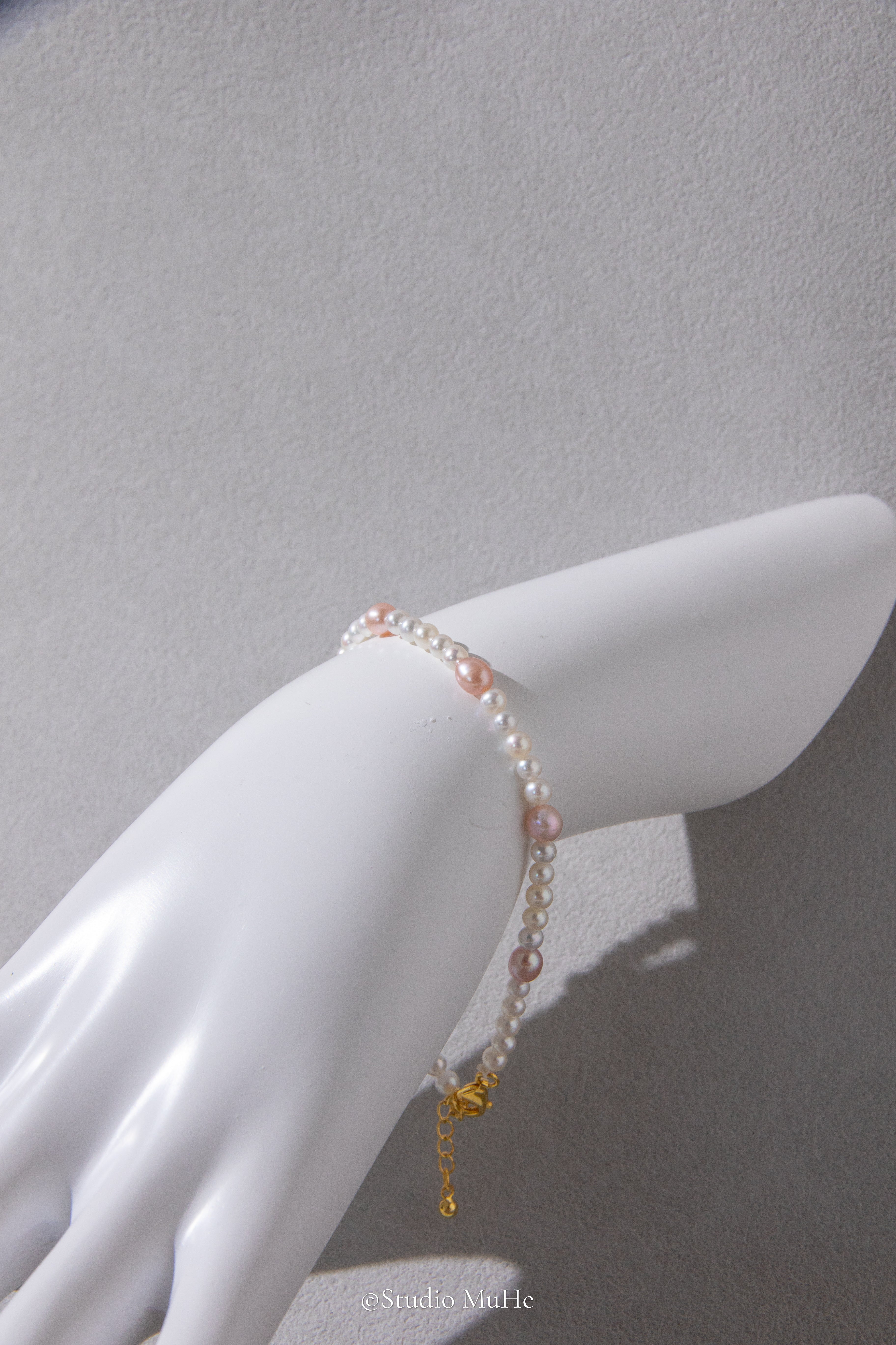 Summer flower rain-single layer mixed white and pink pearl bracelet