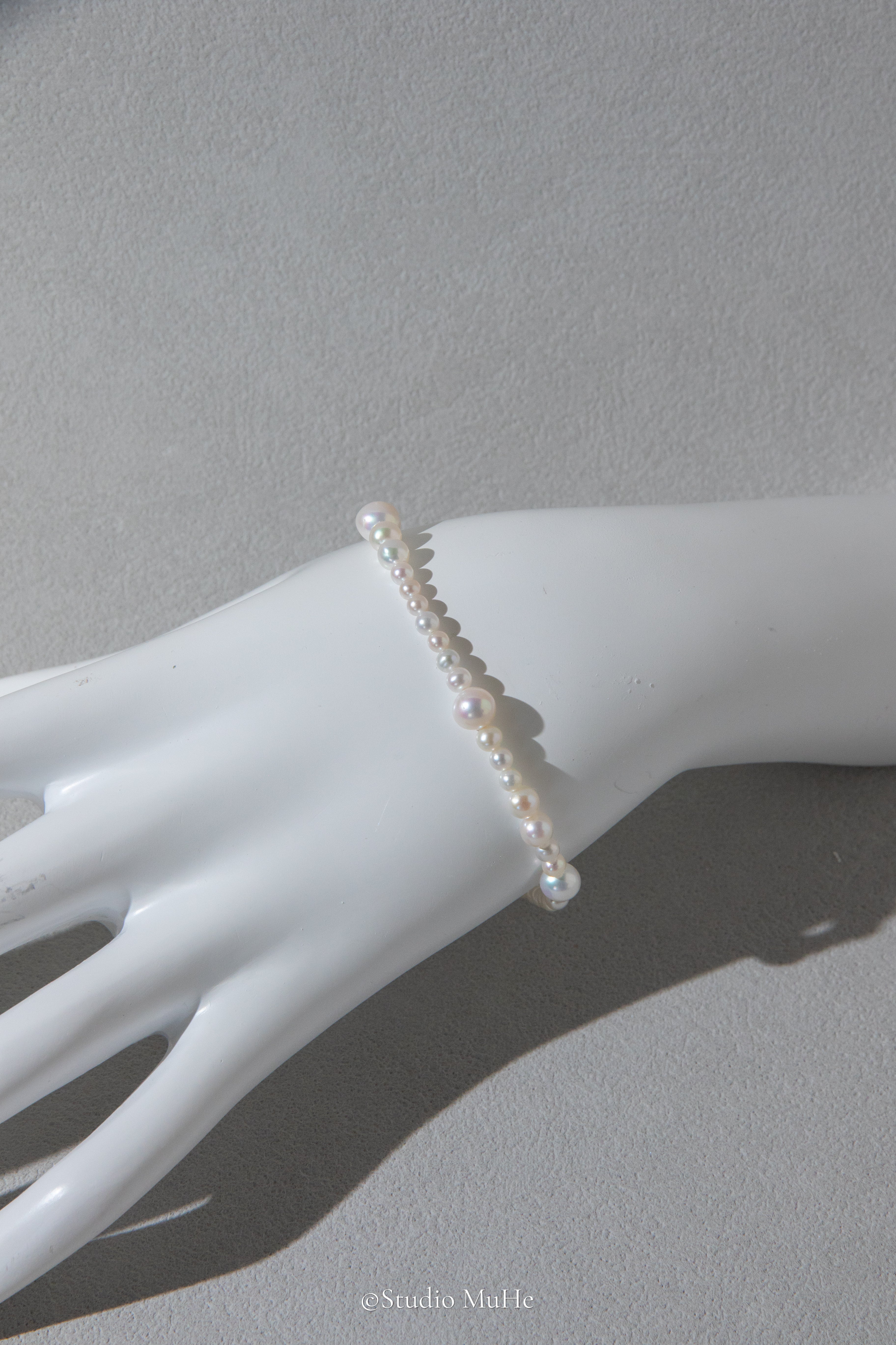 Summer dance - mixed white freshwater pearl bracelet