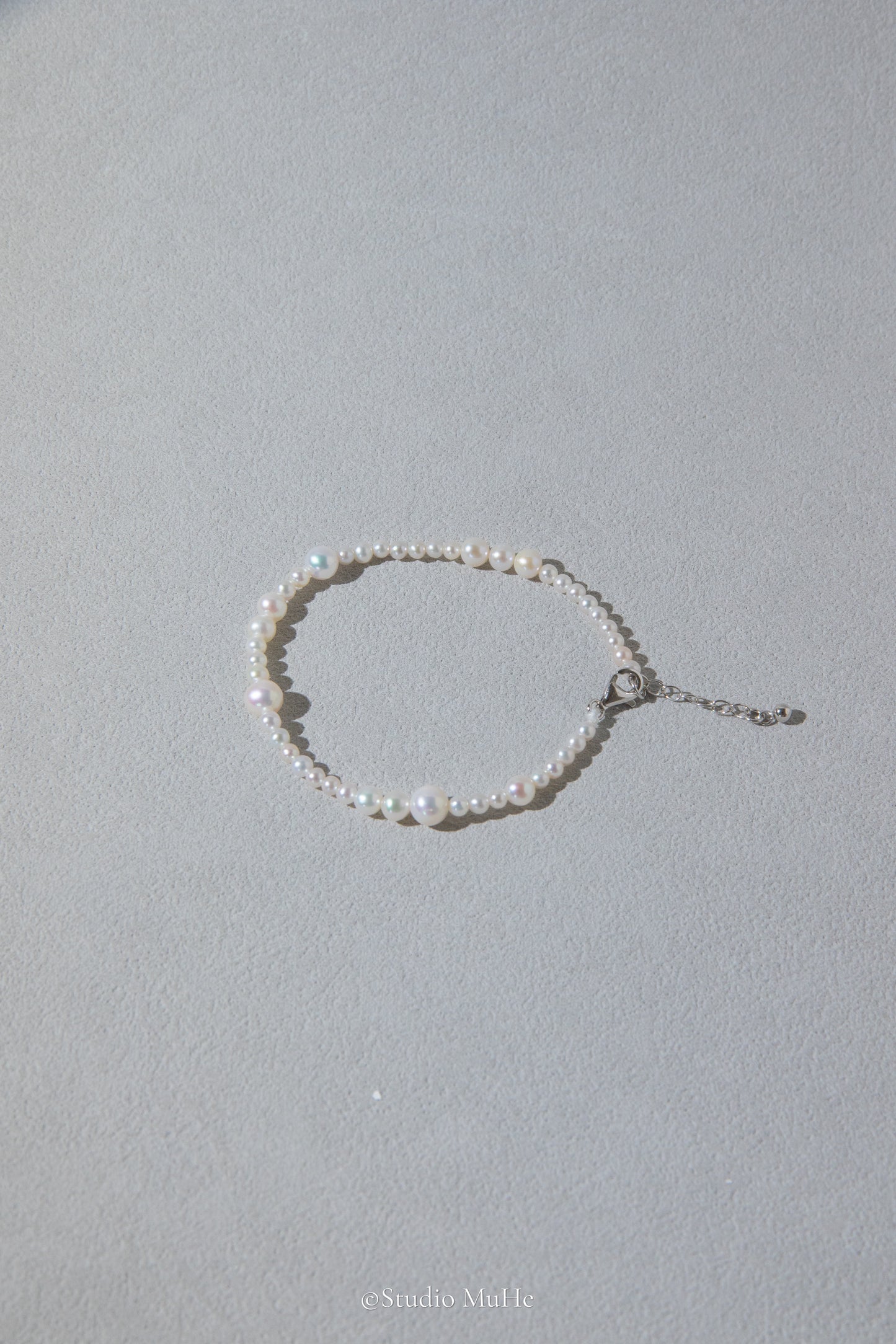 Summer dance - mixed white freshwater pearl bracelet