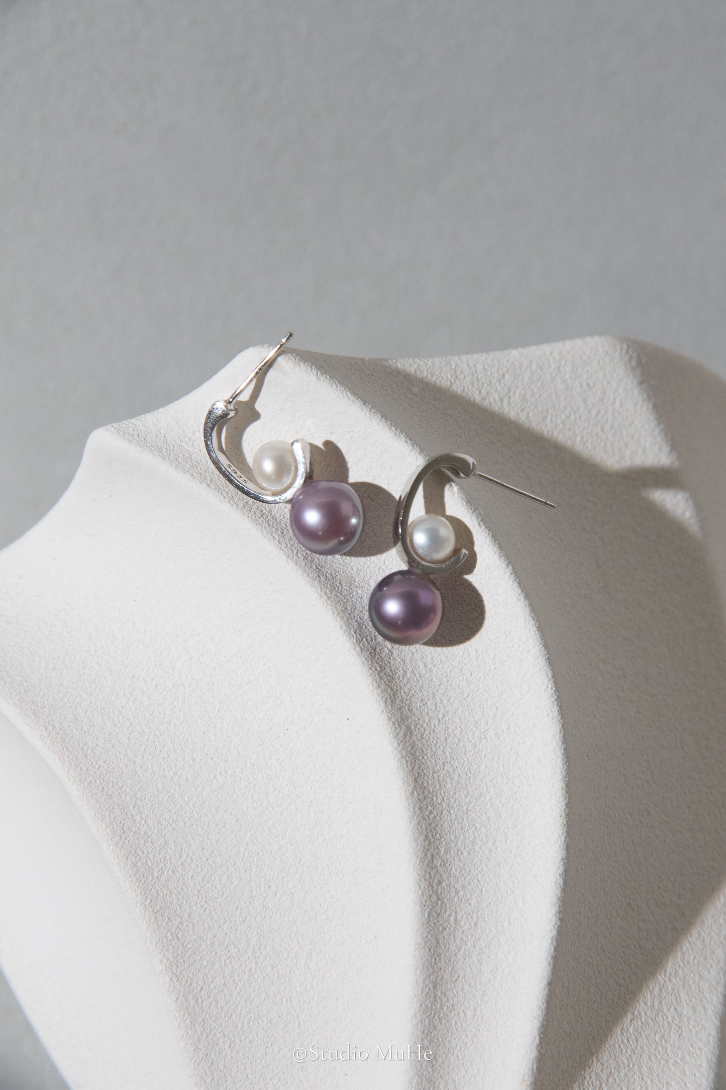 Colorful Planets-Daily ear studs with natural freshwater pearls.
