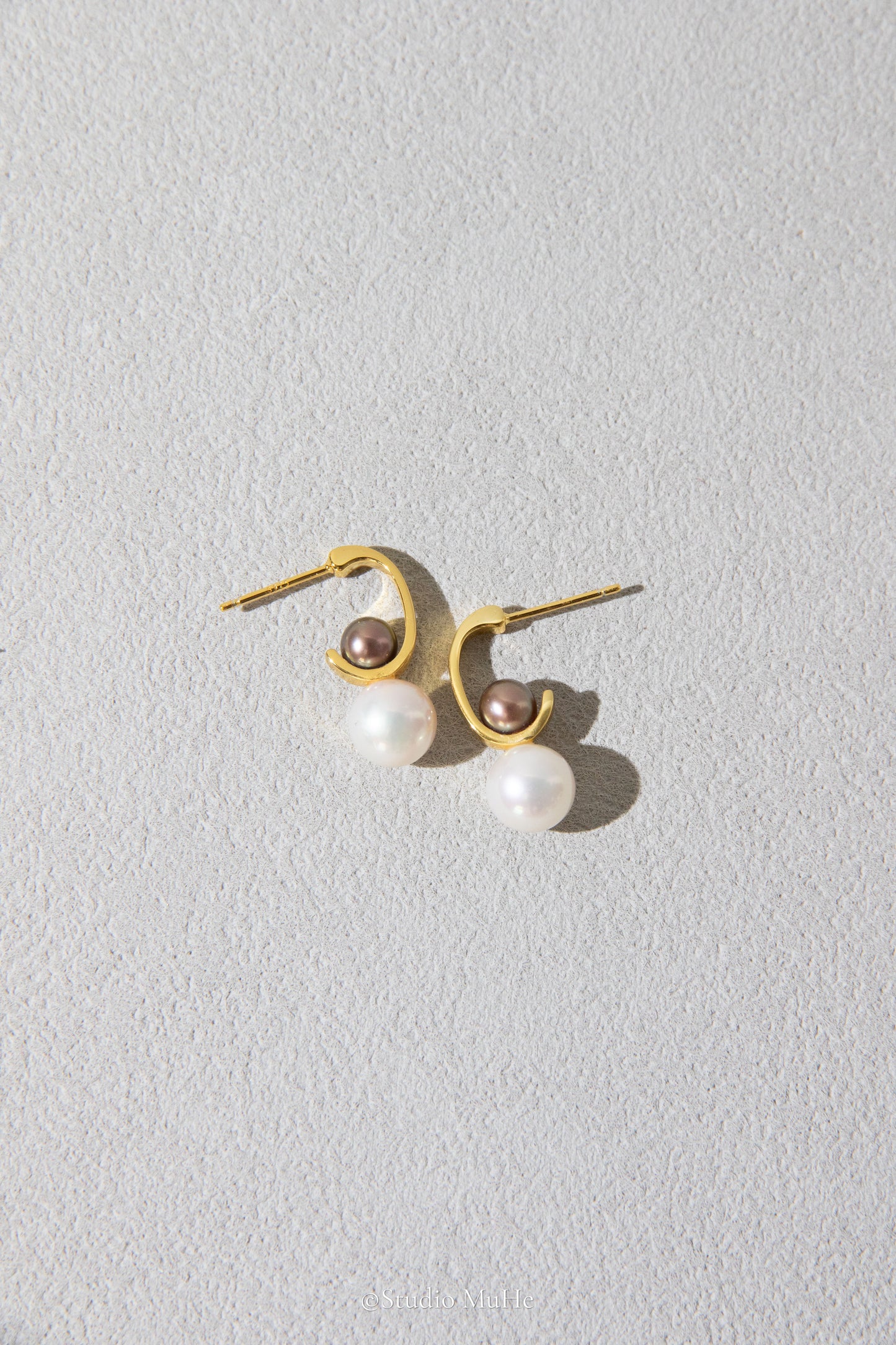 Colorful Planets-Daily ear studs with natural freshwater pearls.