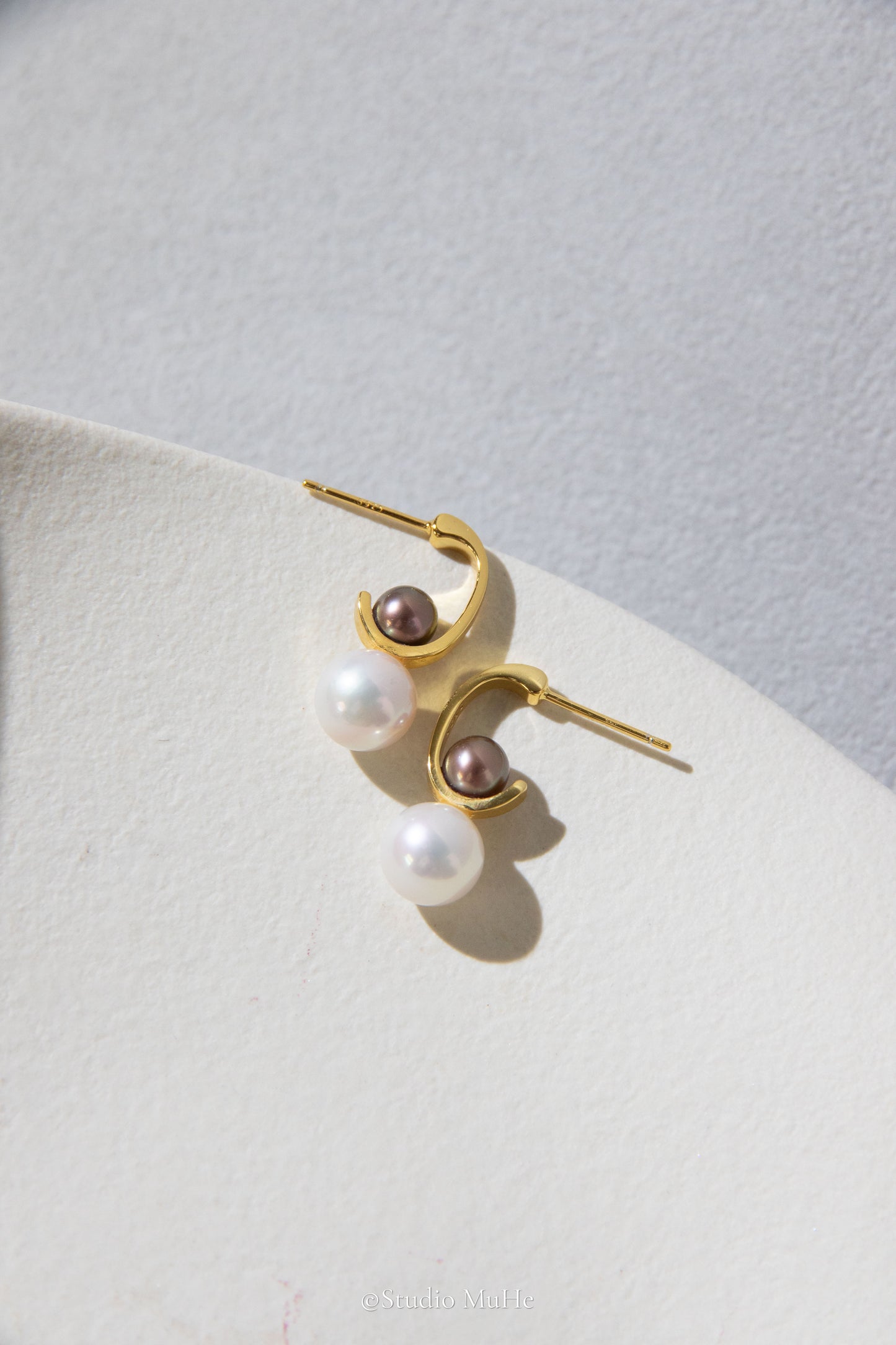 Colorful Planets-Daily ear studs with natural freshwater pearls.