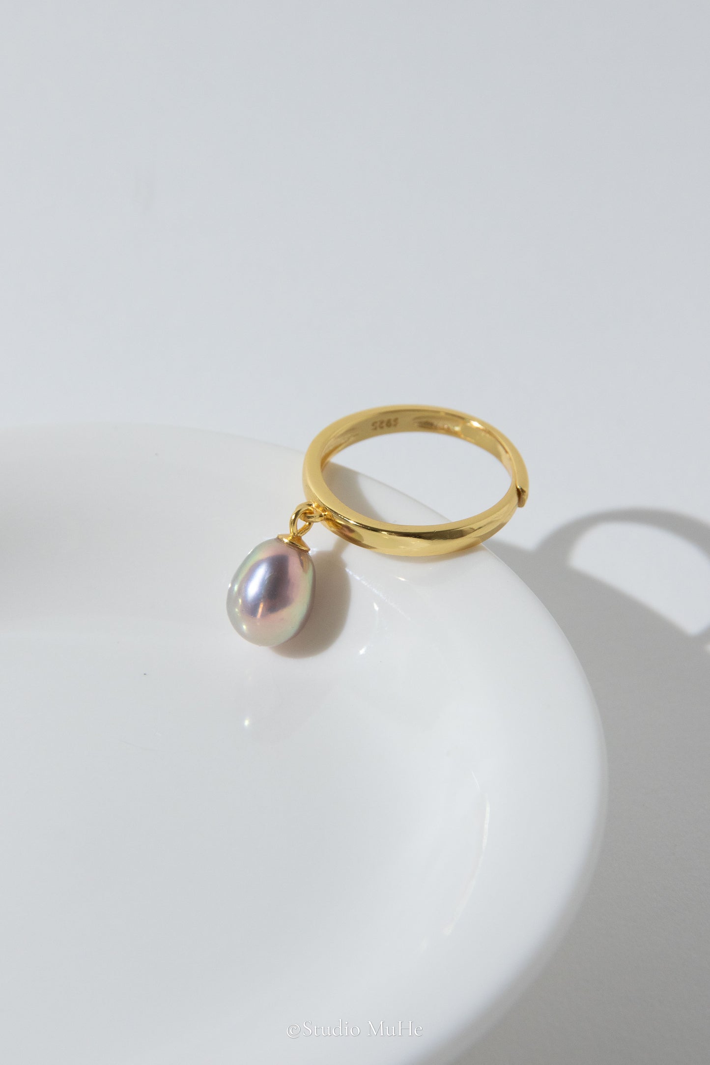 Golden Pink apple- Excellent level drop shaped freshwater pearl ring in dancing structure