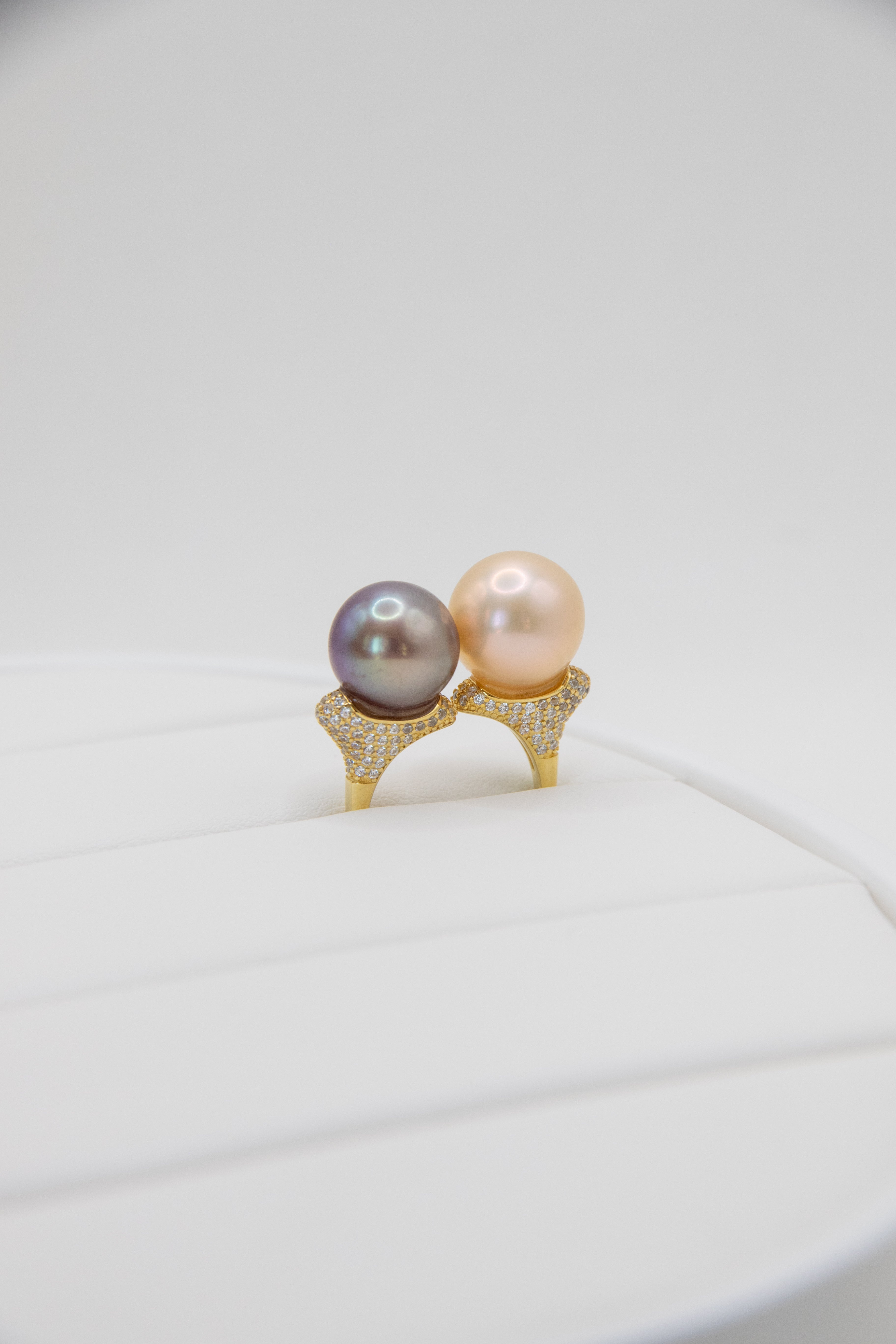 Double Big Round pearl ring