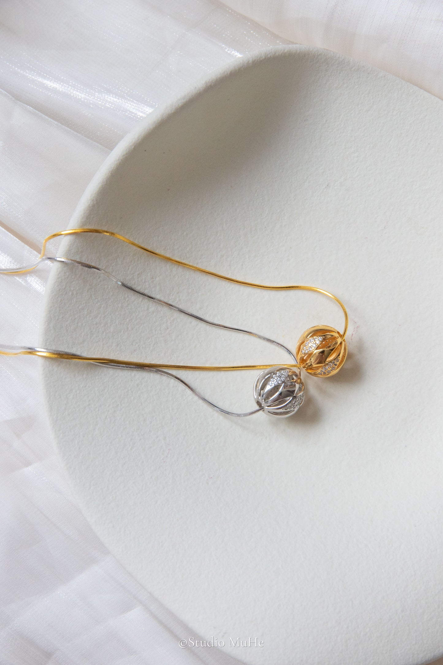 fine silver wonderland sparkling ball necklace