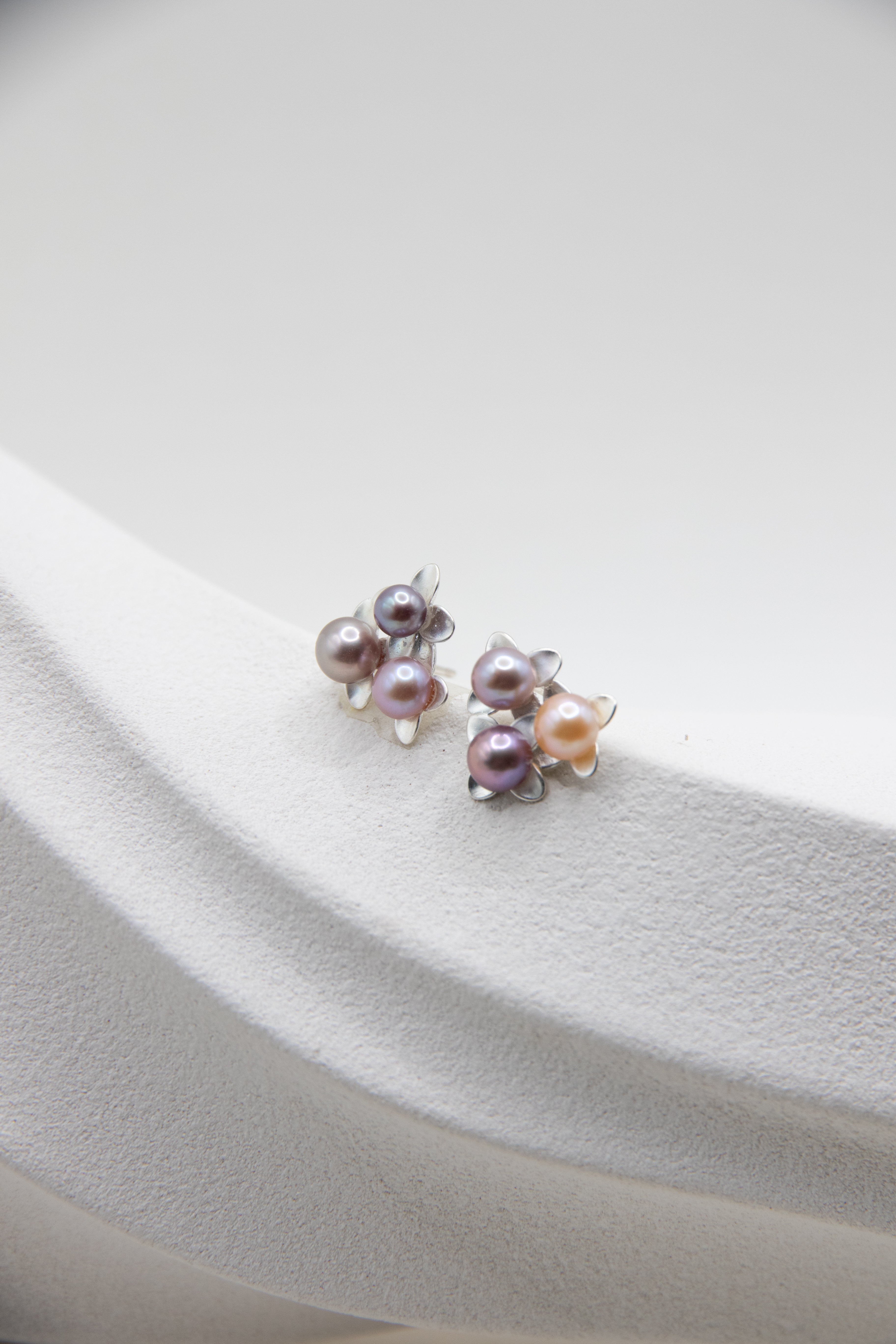 Rice Pearl Flower Studs