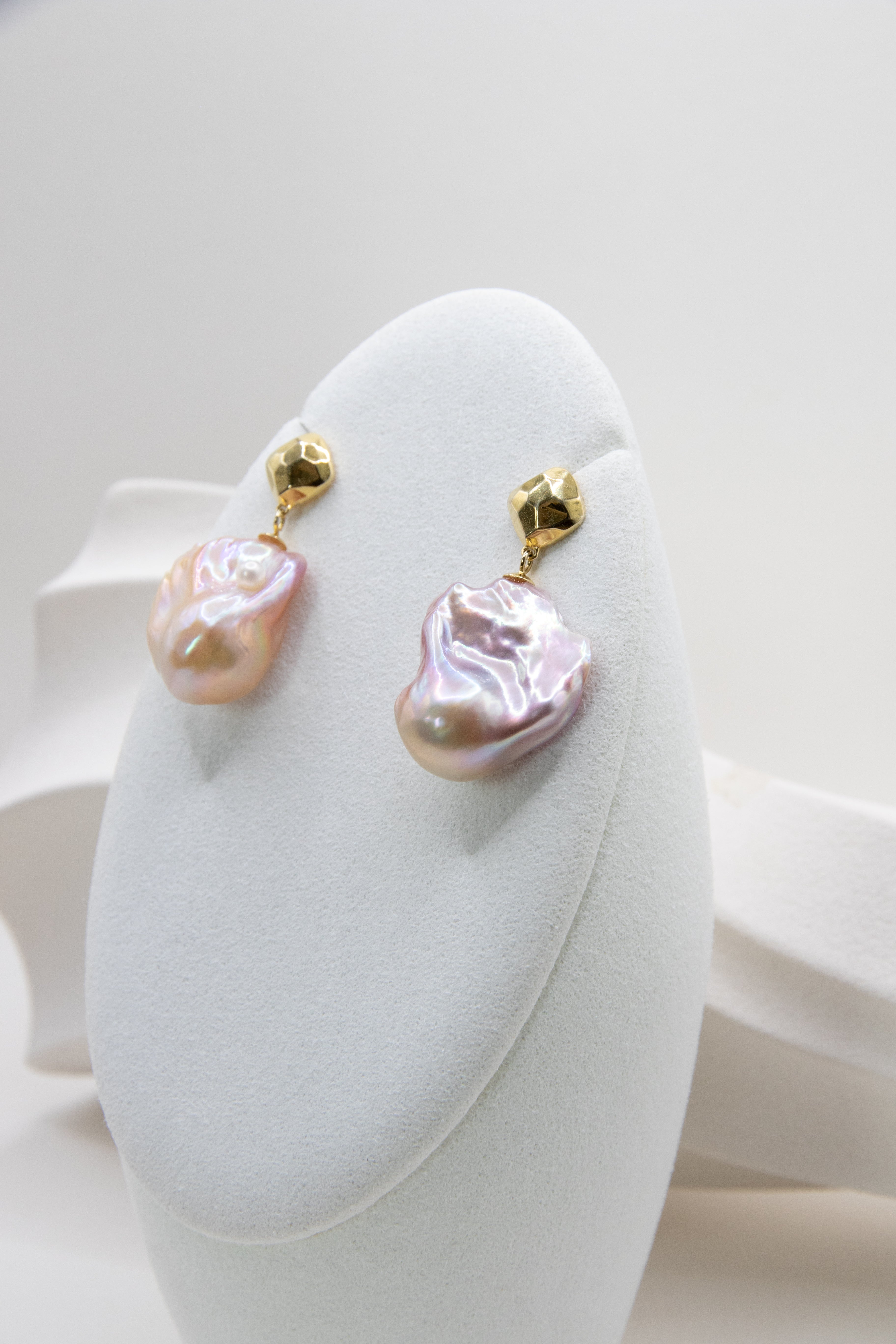 medium sized baroque earring- With diamond shape studs