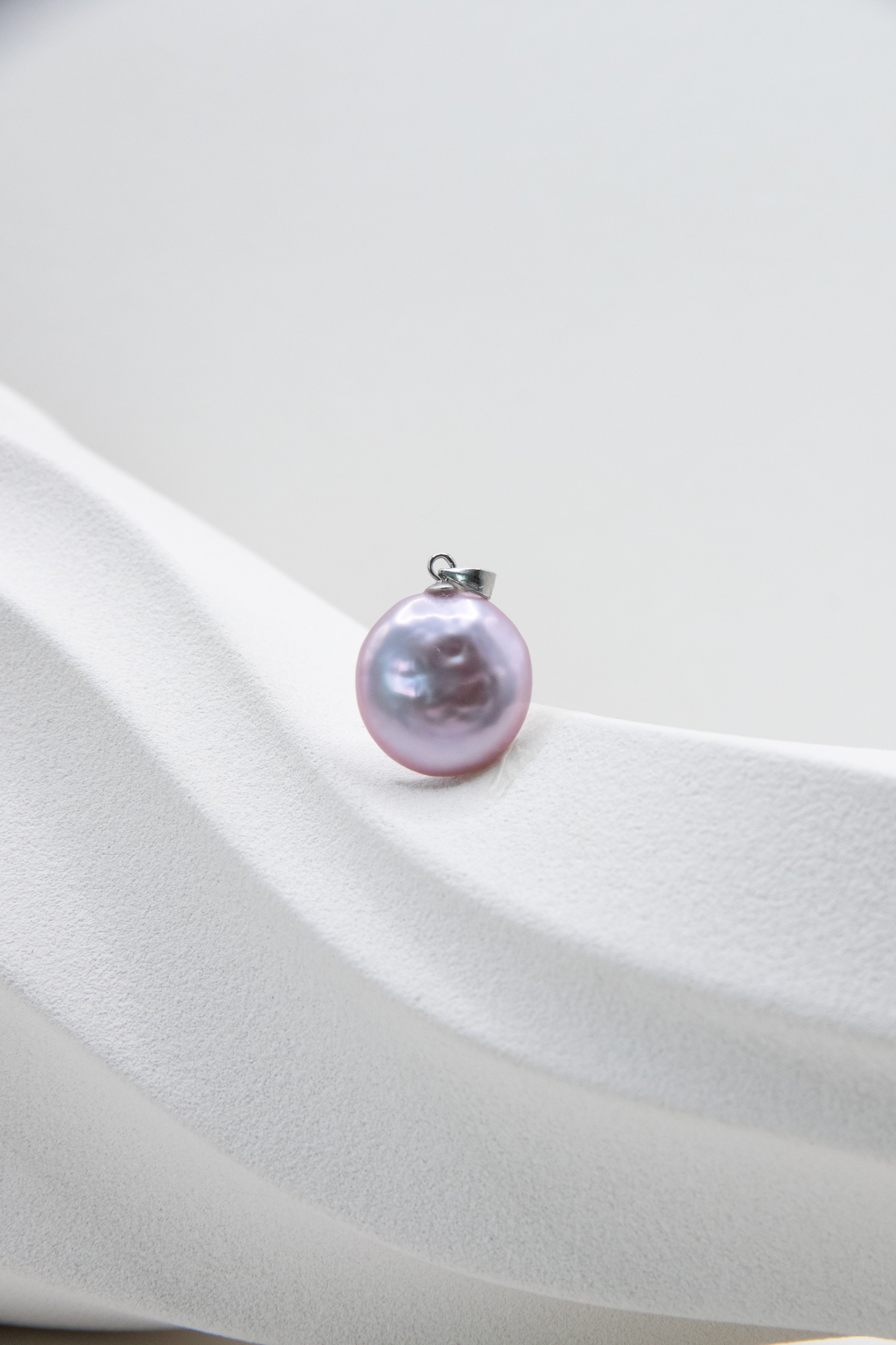 Dewy Lilac Button Pearl Pendant