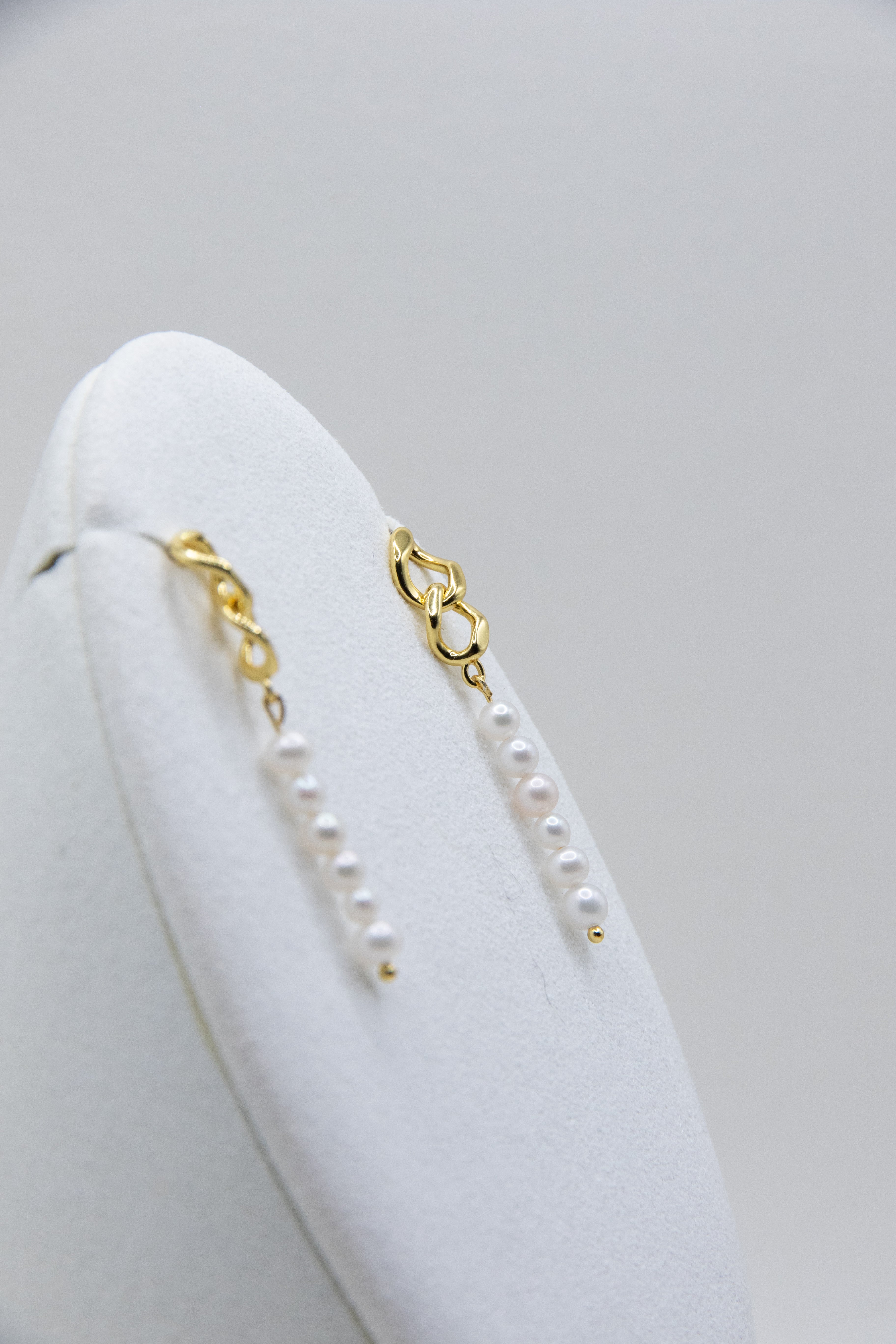 Natural White Caviar Micro Pearl Drops