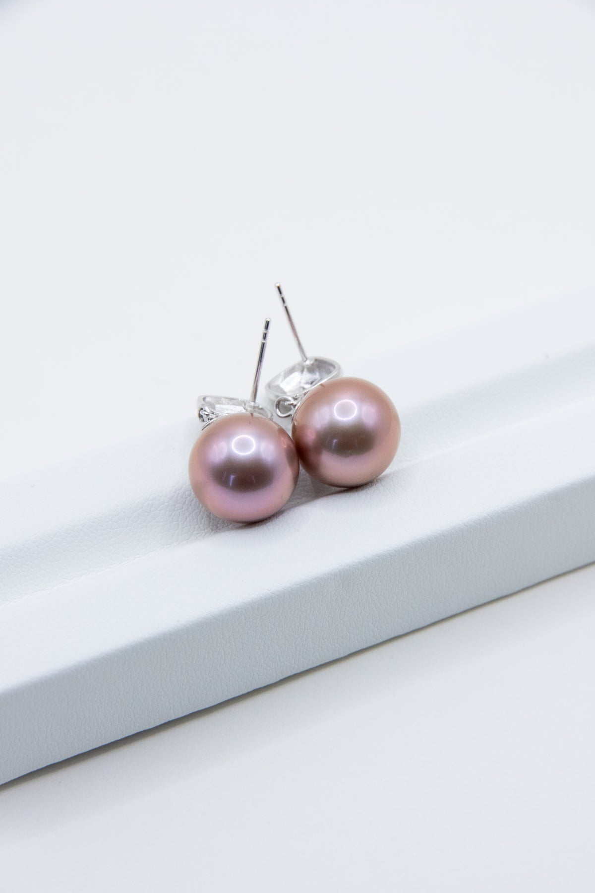 Premium Chocolate Purple Big Round Pearls