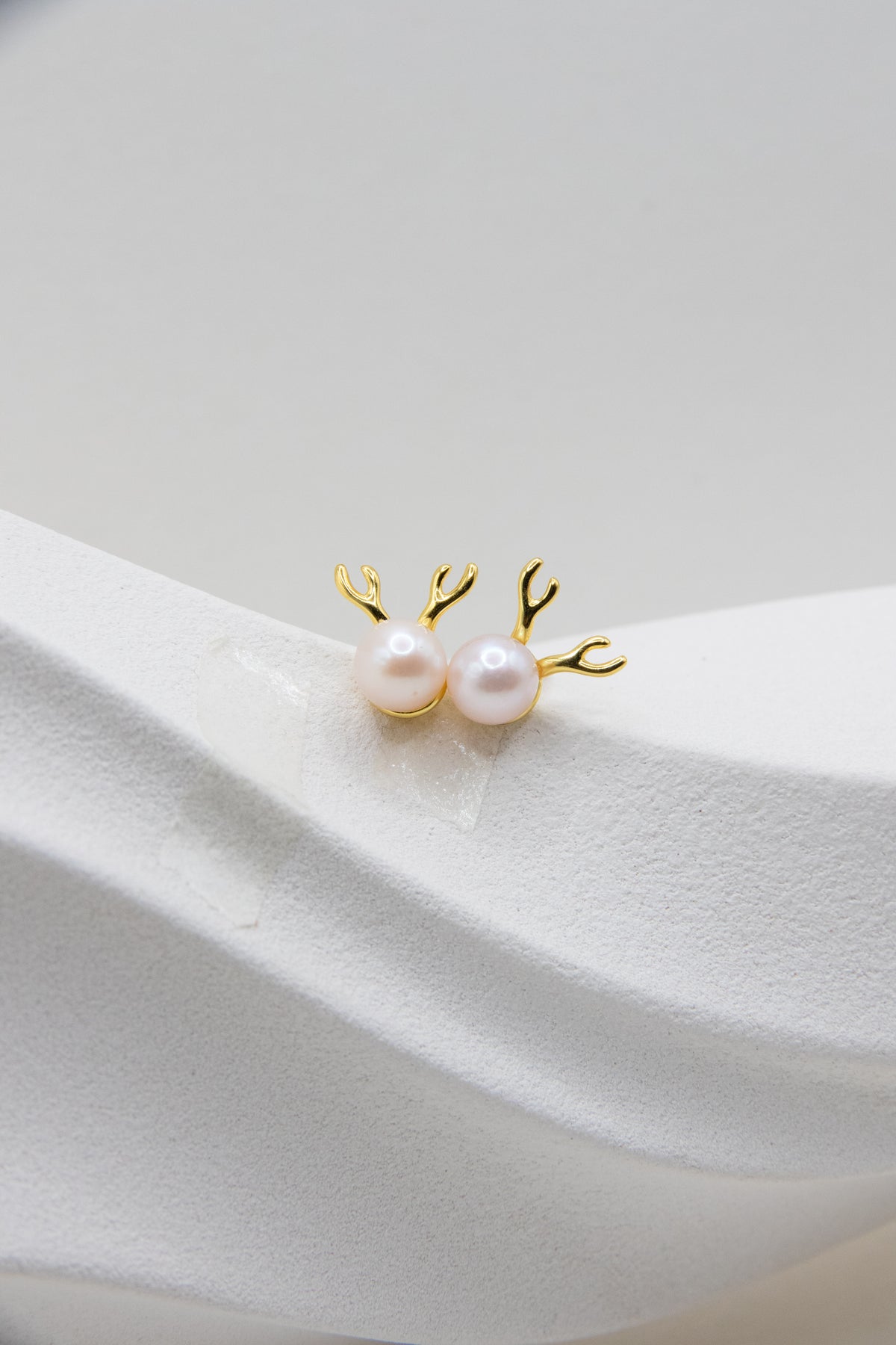 Reindeer Pearl Studs – Perfect for Christmas