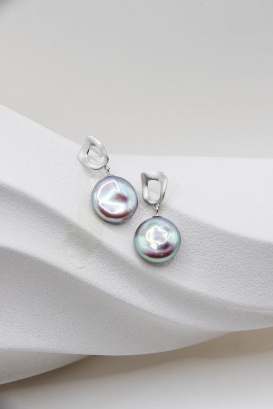 Excellent Metallic Mint Green Button pearls