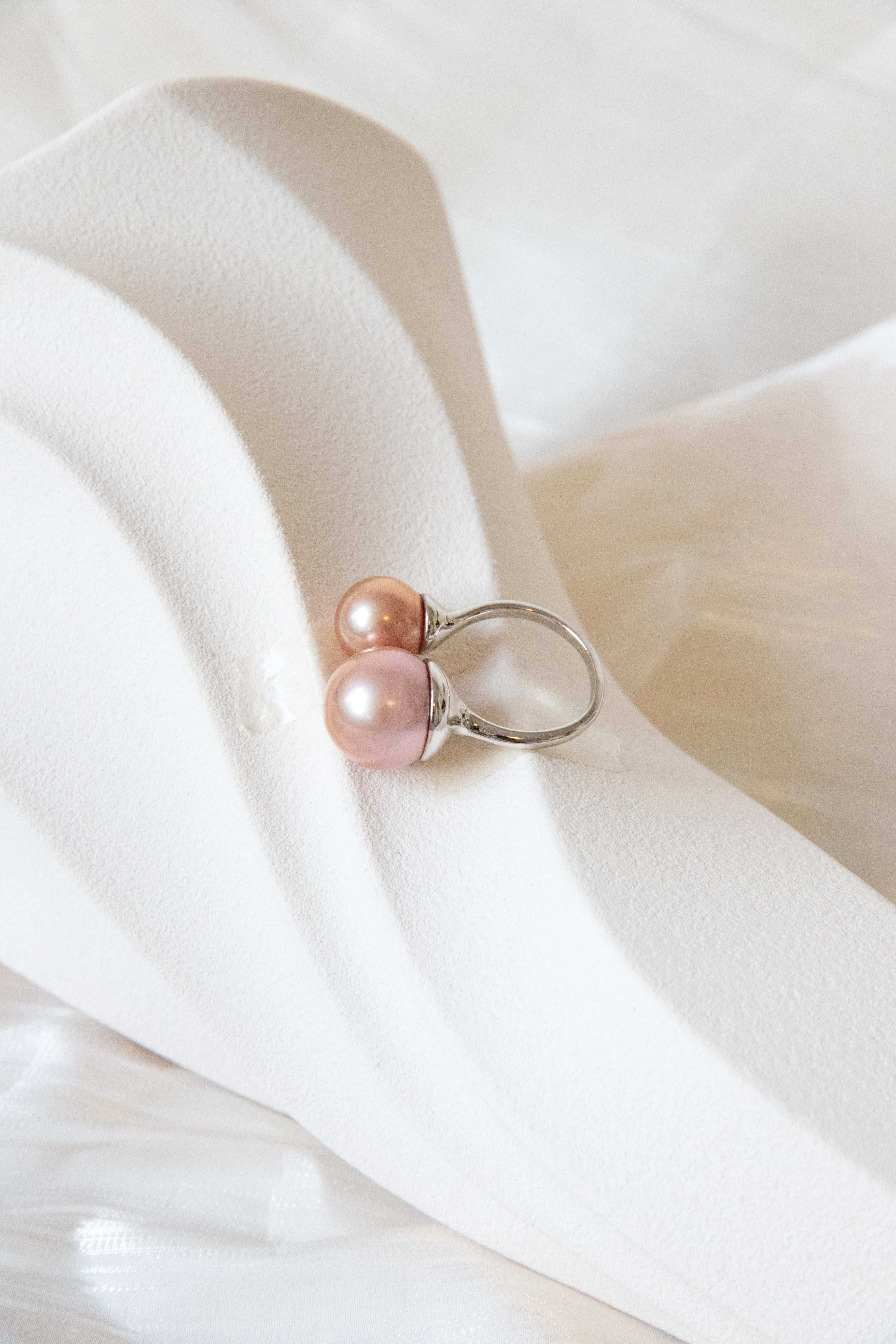 Double Rose Giant Pearls Ring