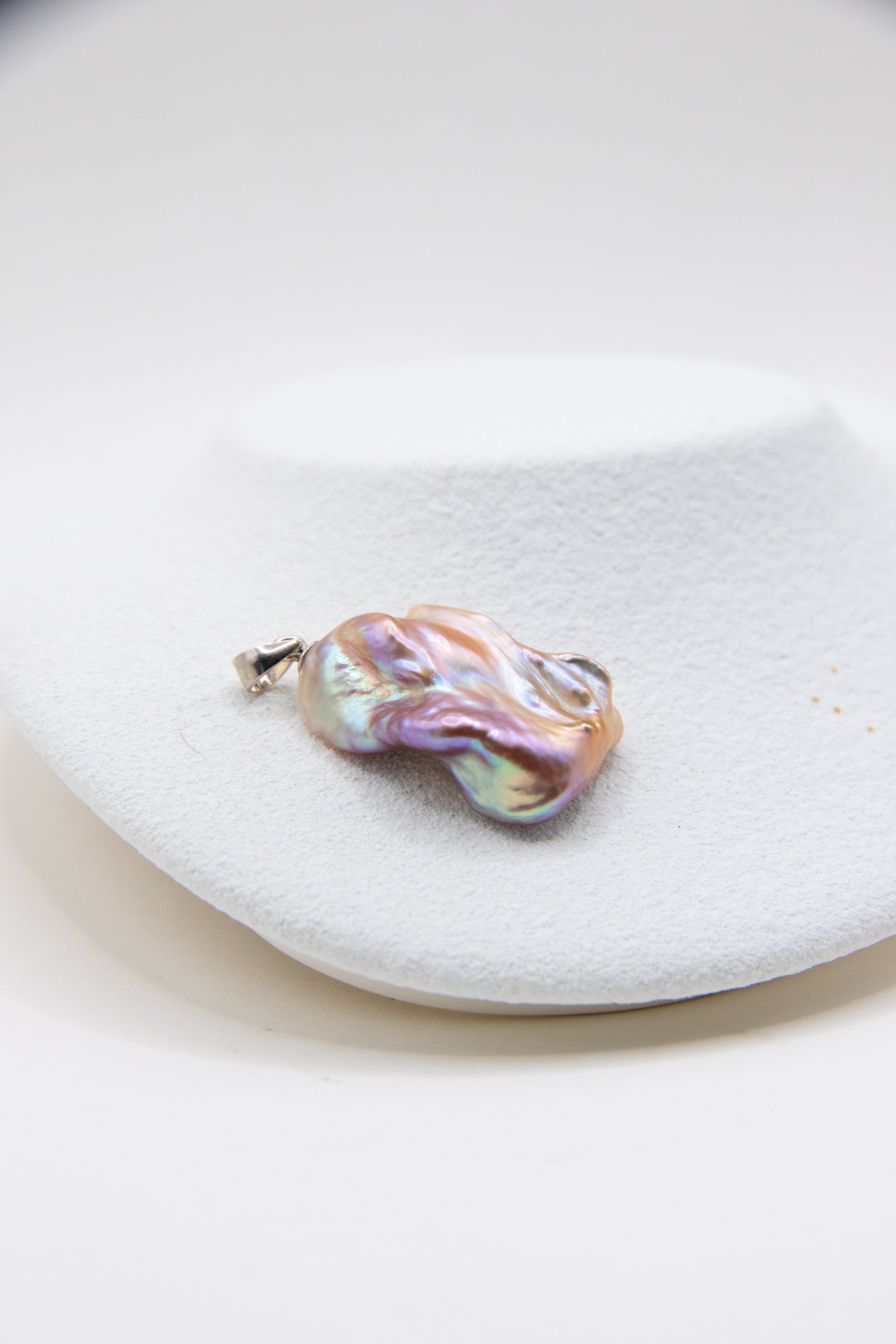 "Stone Under Lake" Seedless Baroque Pearl Pendant