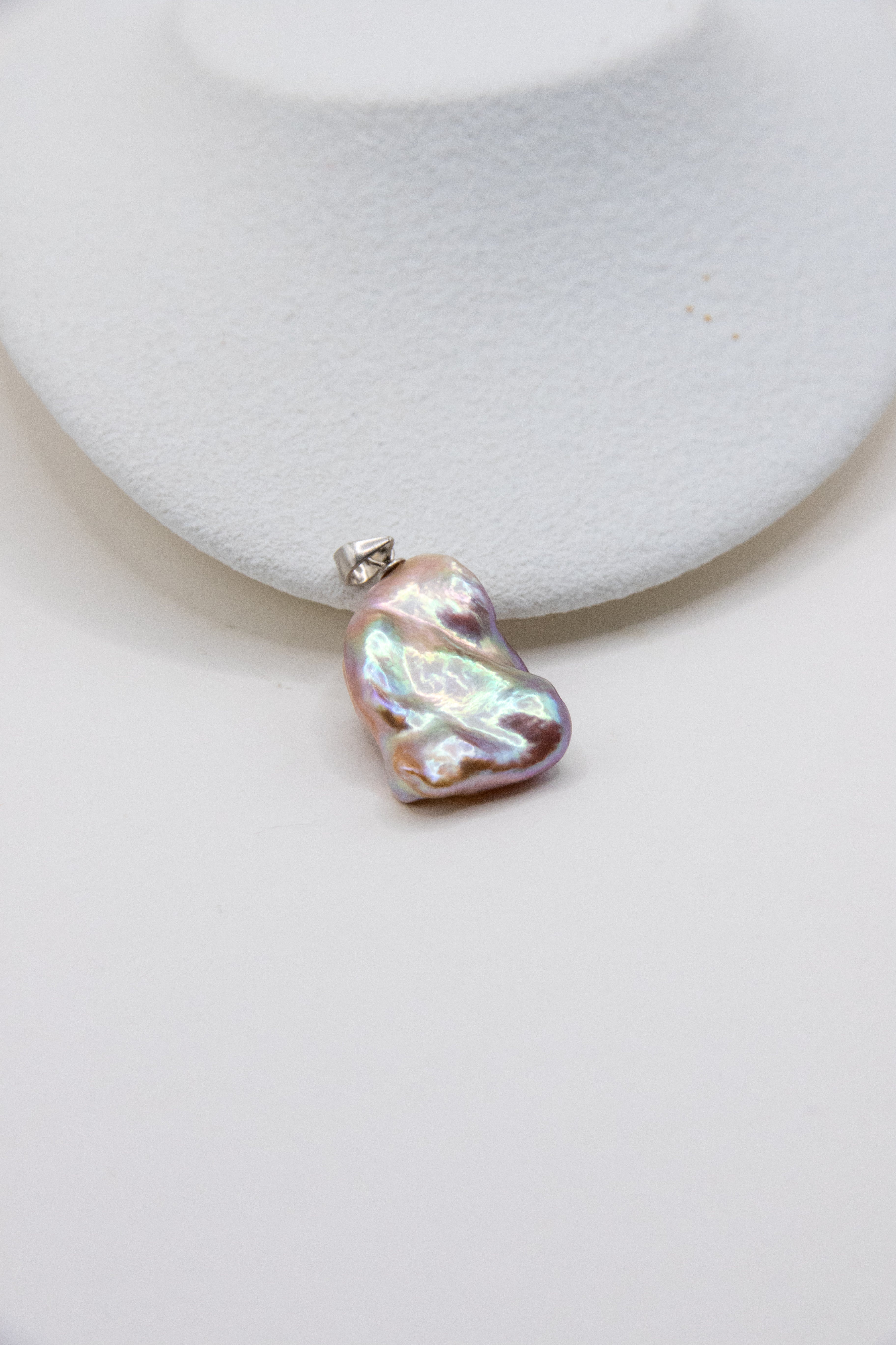 "Stone Under Lake" Seedless Baroque Pearl Pendant