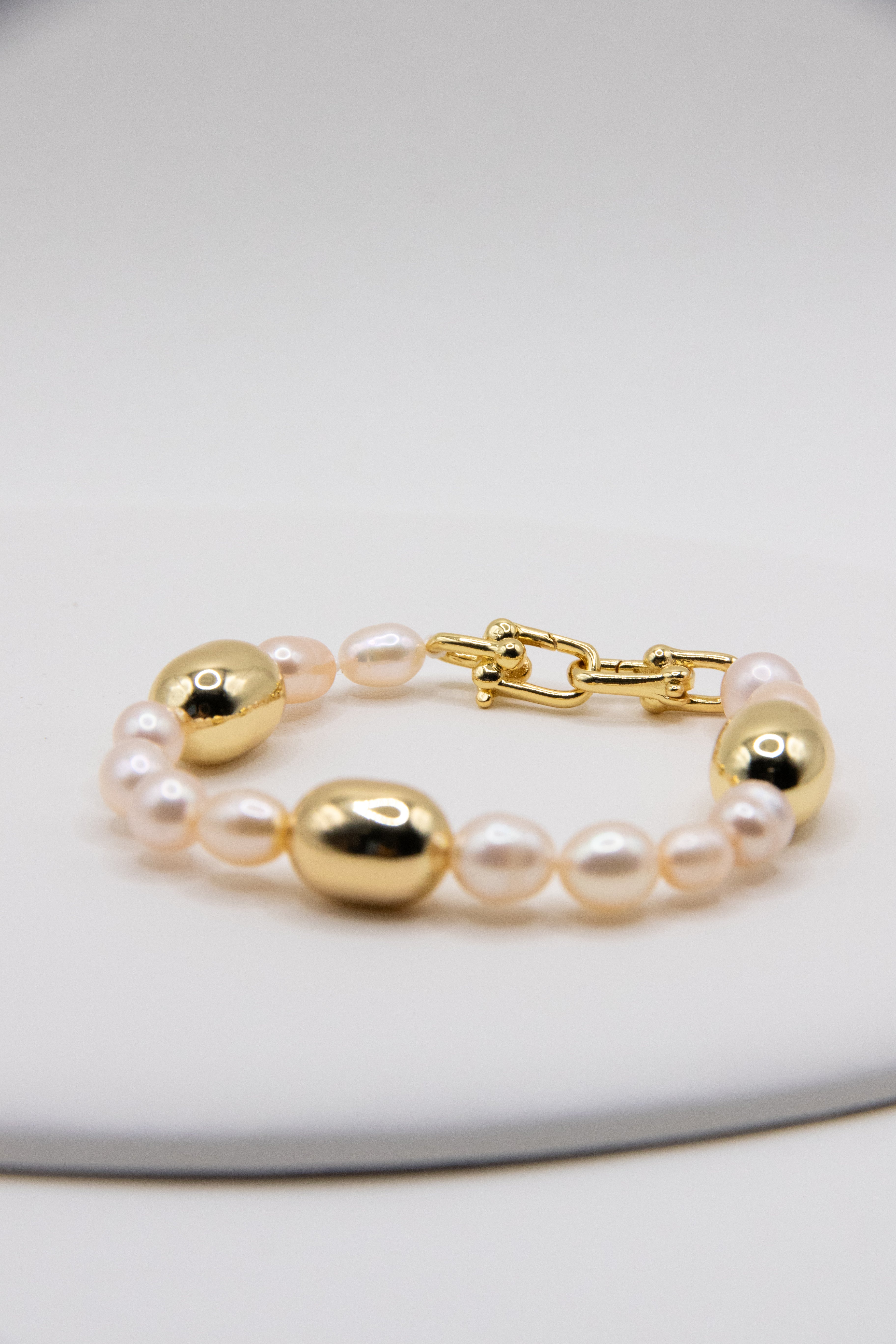 Champagne Gold Large Seedless Pearl Bracelet –Entry level