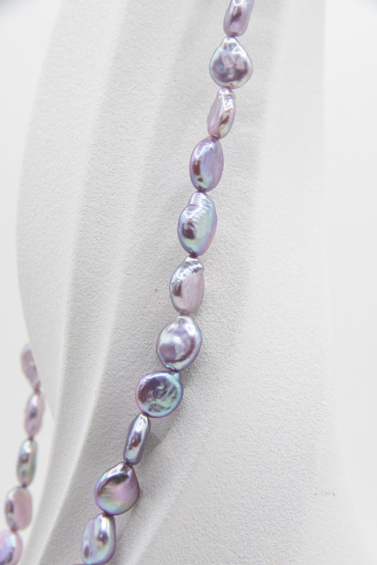 Silver toned purple blue short necklace