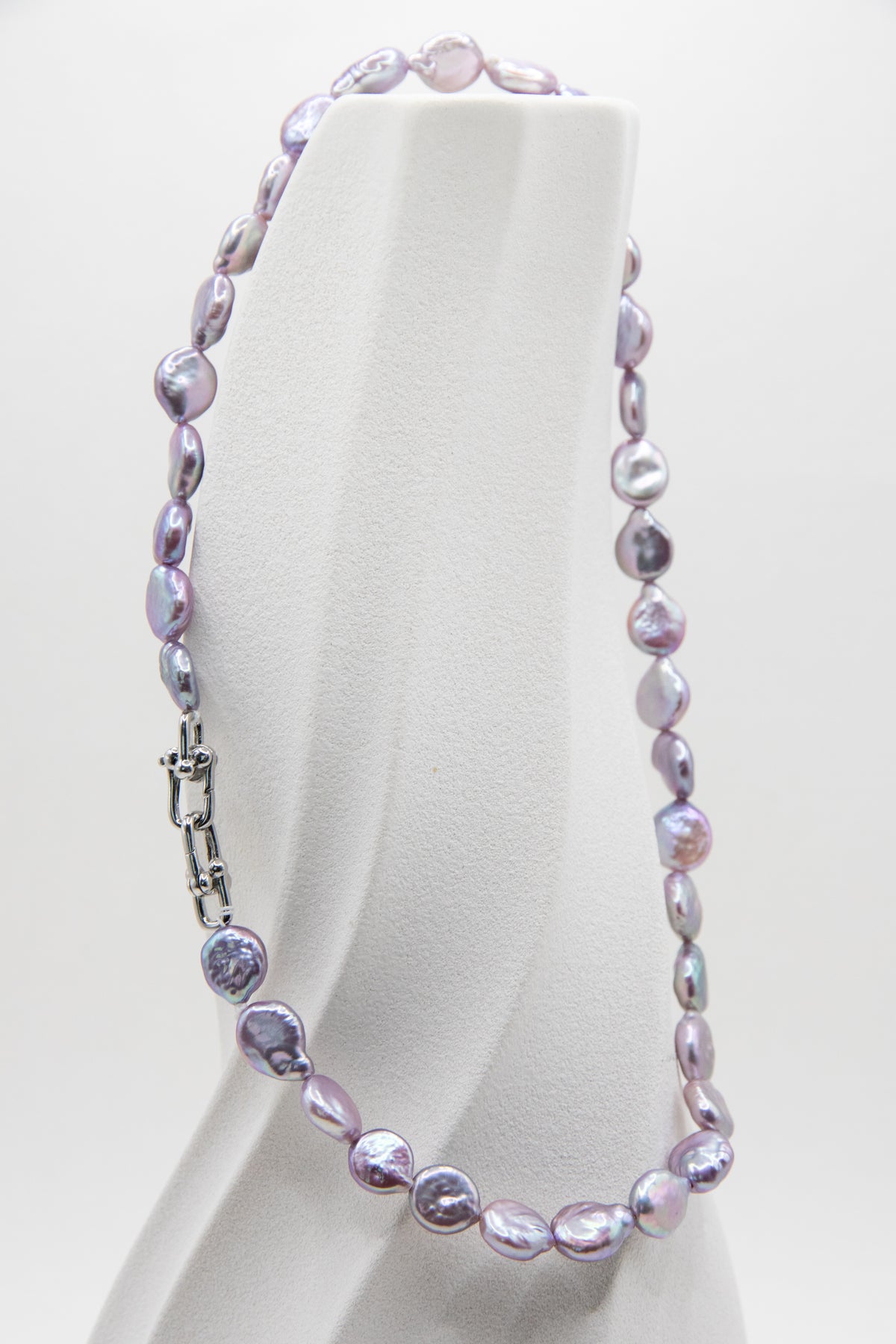 Silver toned purple blue short necklace