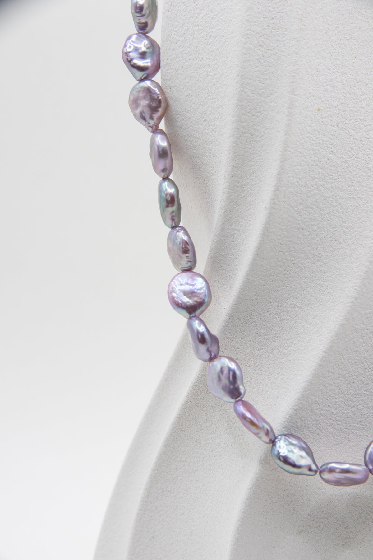Silver toned purple blue short necklace
