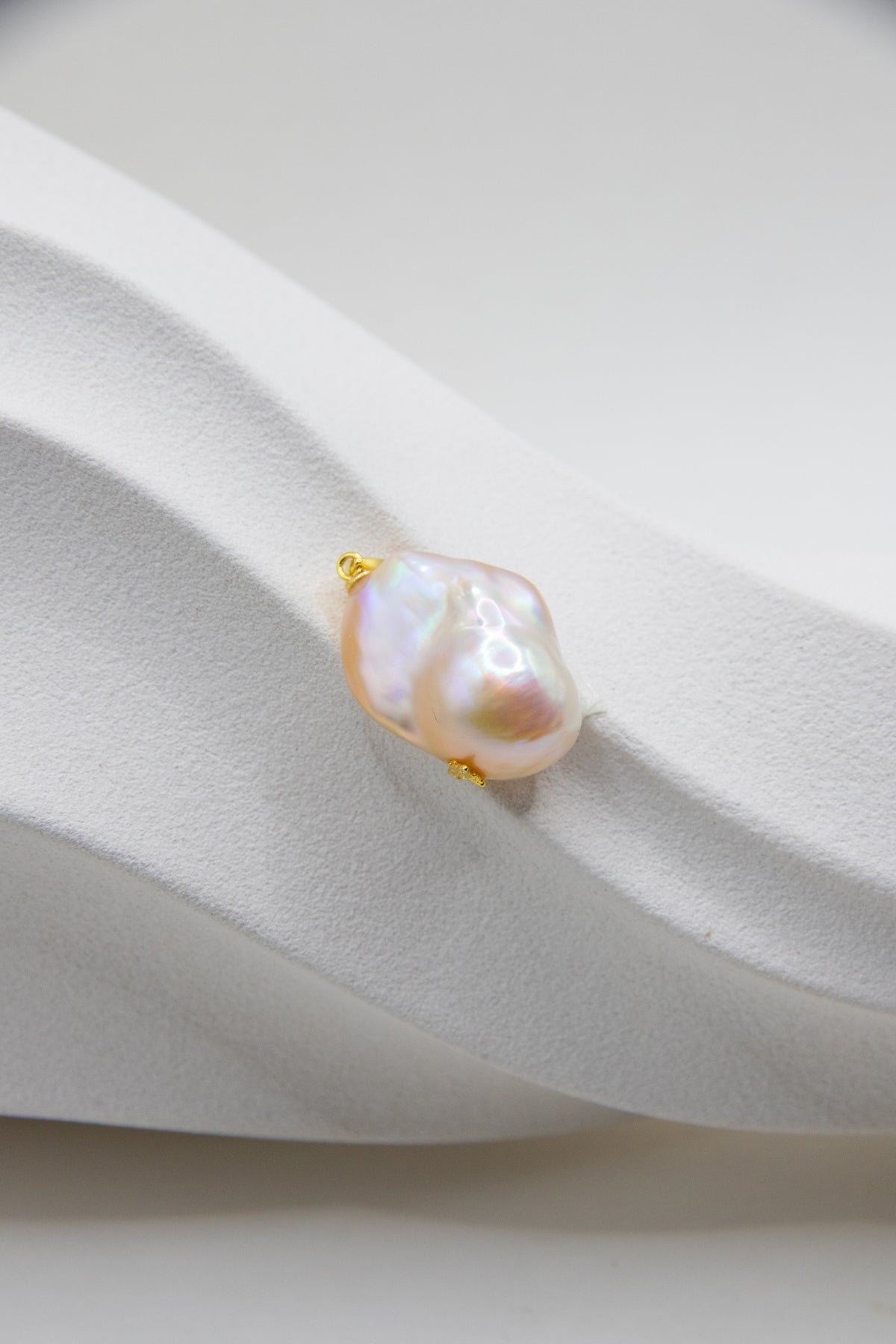 "Rainbow Champagne Jelly" Baroque Pearl Pendant