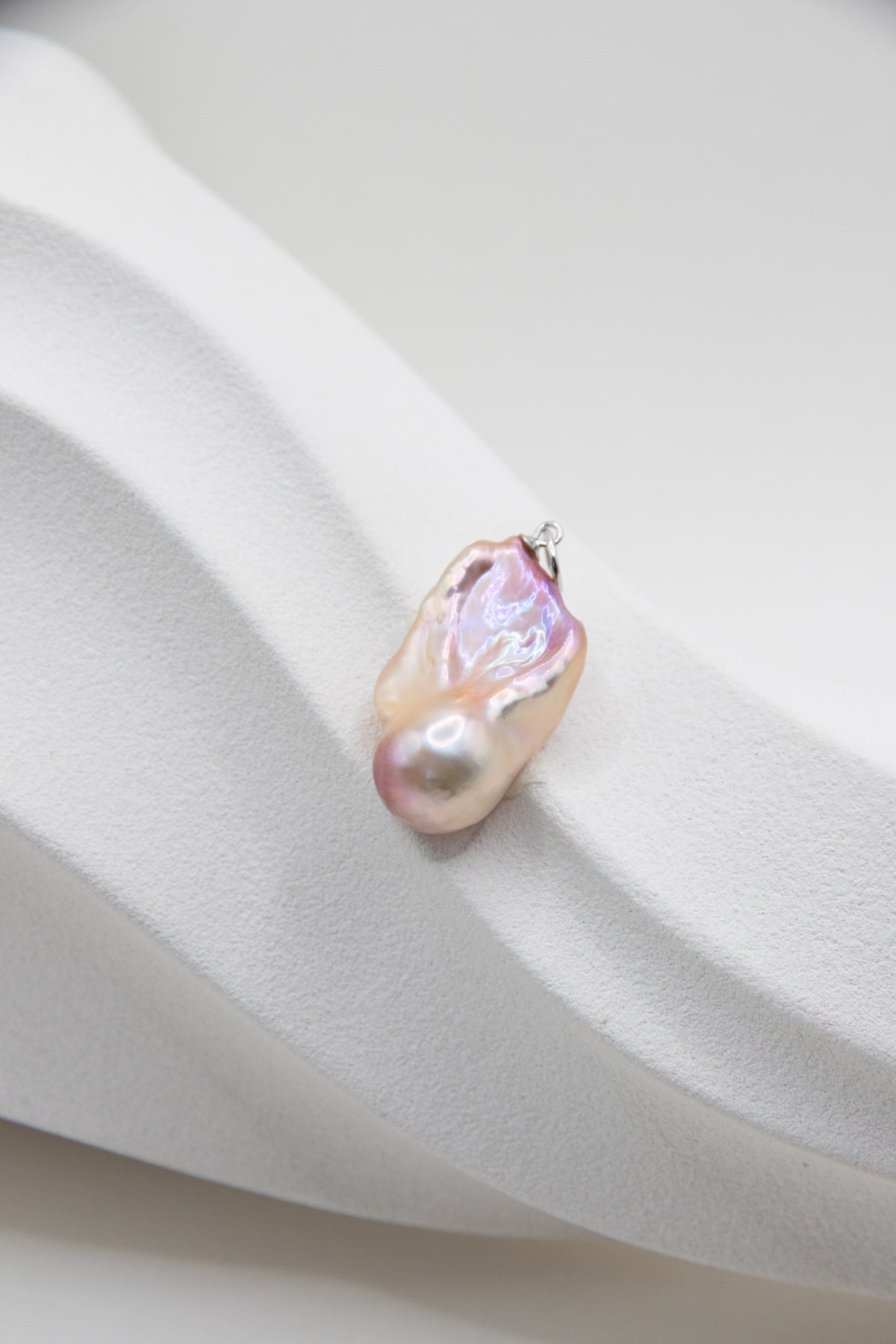 "Pink Wing" Medium Baroque Pendant