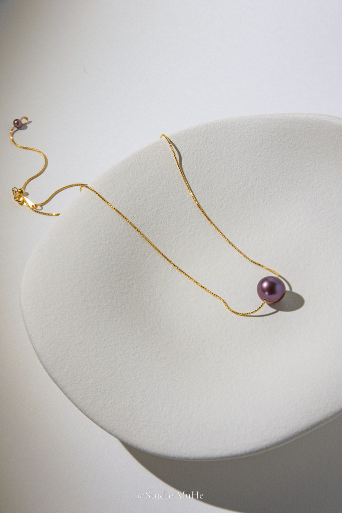 Purple Orbit — Natural Grape Purple Floating Freshwater Pearl Necklace