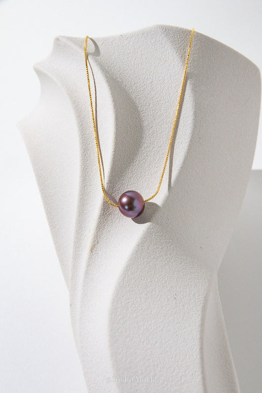 Purple Orbit — Natural Grape Purple Floating Freshwater Pearl Necklace