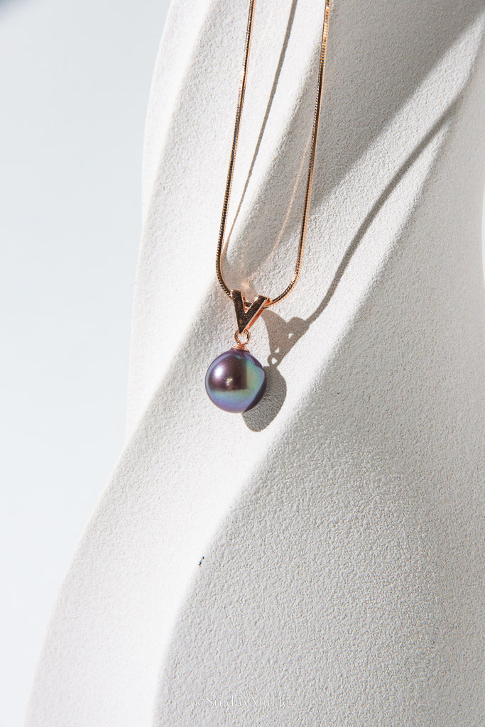 Blue Hour — Natural Deep Purple Teardrop Freshwater Pearl Pendant Necklace