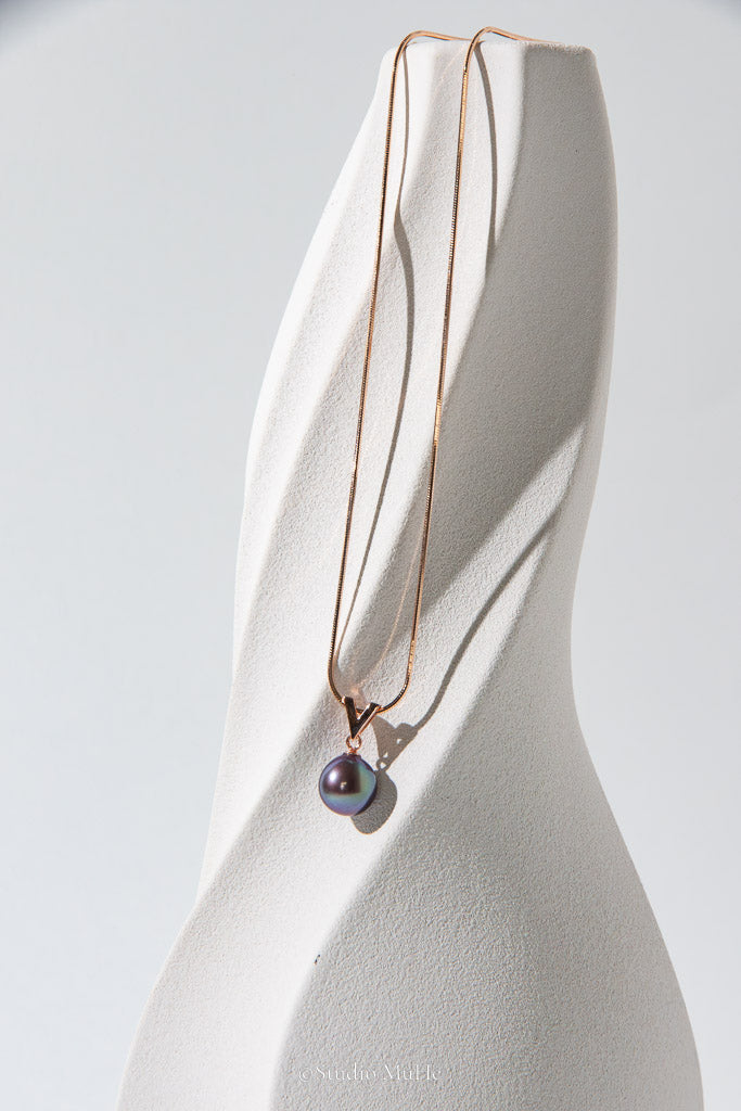 Blue Hour — Natural Deep Purple Teardrop Freshwater Pearl Pendant Necklace