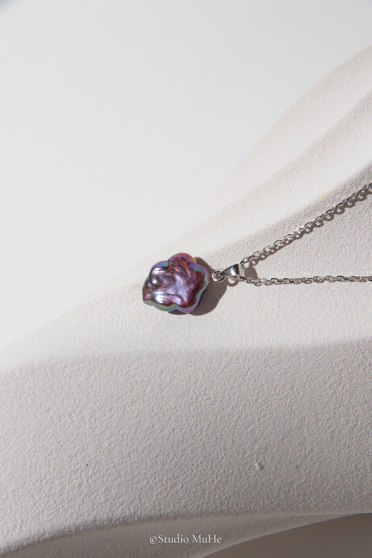 Little Violet Bloom — Natural Purple Flower-Shaped Freshwater Pearl Necklace