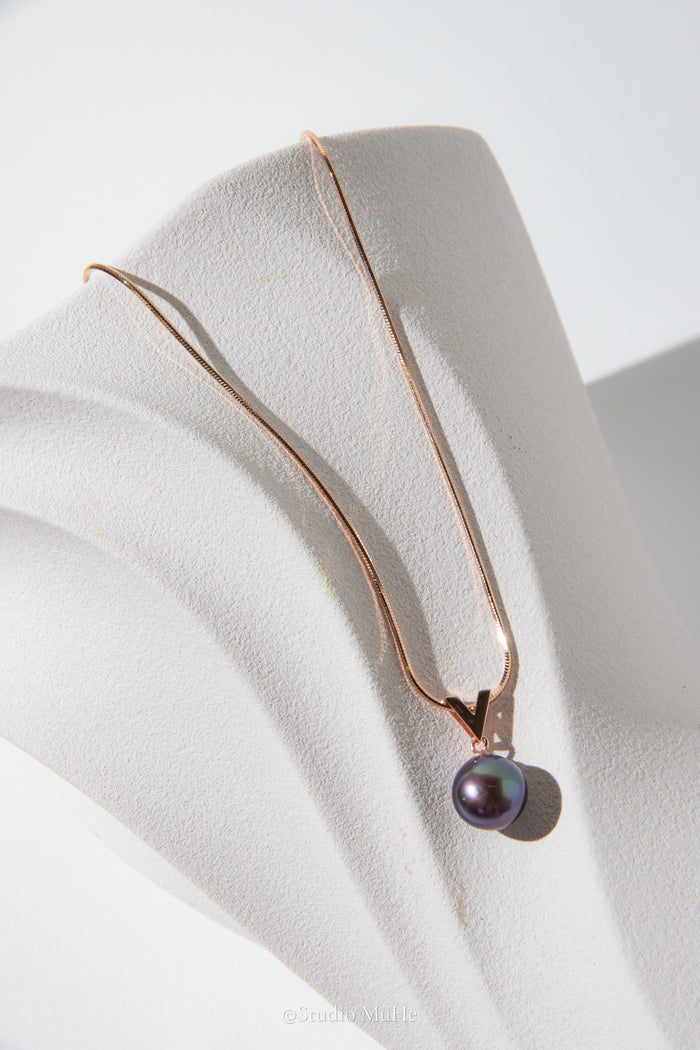 Blue Hour — Natural Deep Purple Teardrop Freshwater Pearl Pendant Necklace