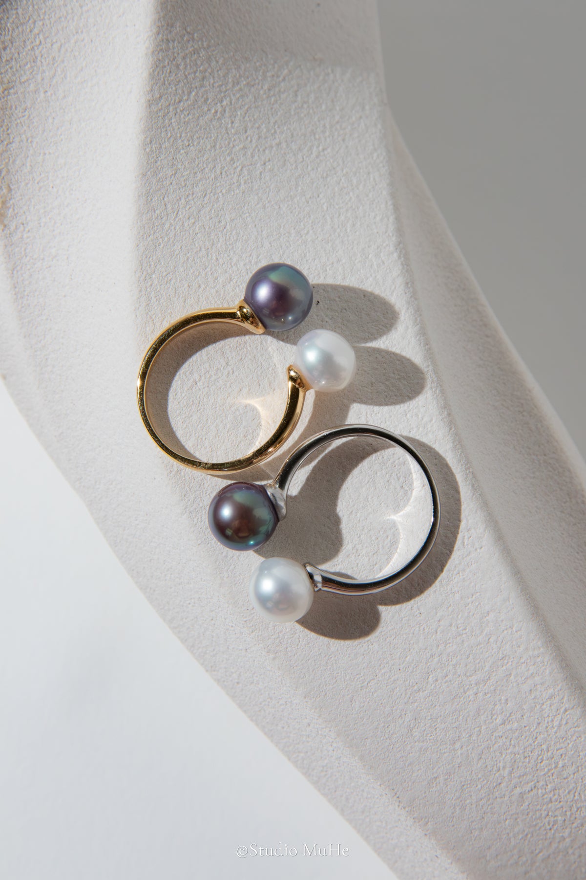 Perfect Balance — White & Midnight Blue Freshwater Pearl Duo Ring