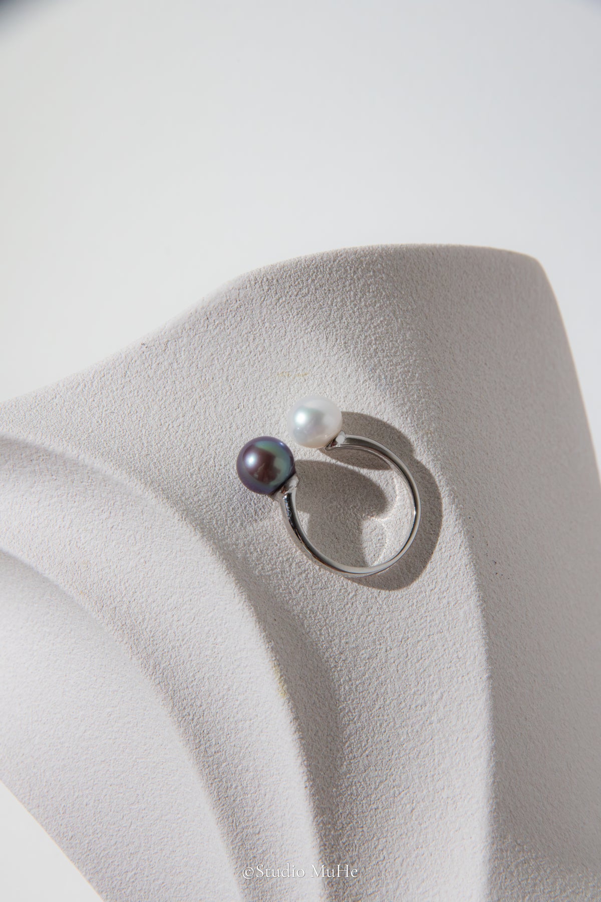 Perfect Balance — White & Midnight Blue Freshwater Pearl Duo Ring