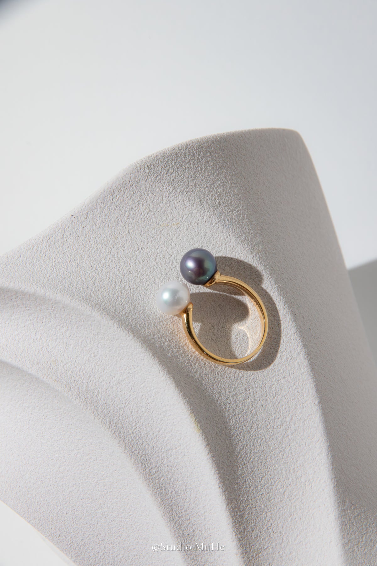 Perfect Balance — White & Midnight Blue Freshwater Pearl Duo Ring