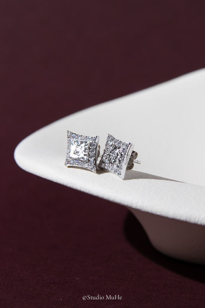 Starlight Geometry Winter Time — 18k Gold-Plated Geometric CZ Stud Earrings