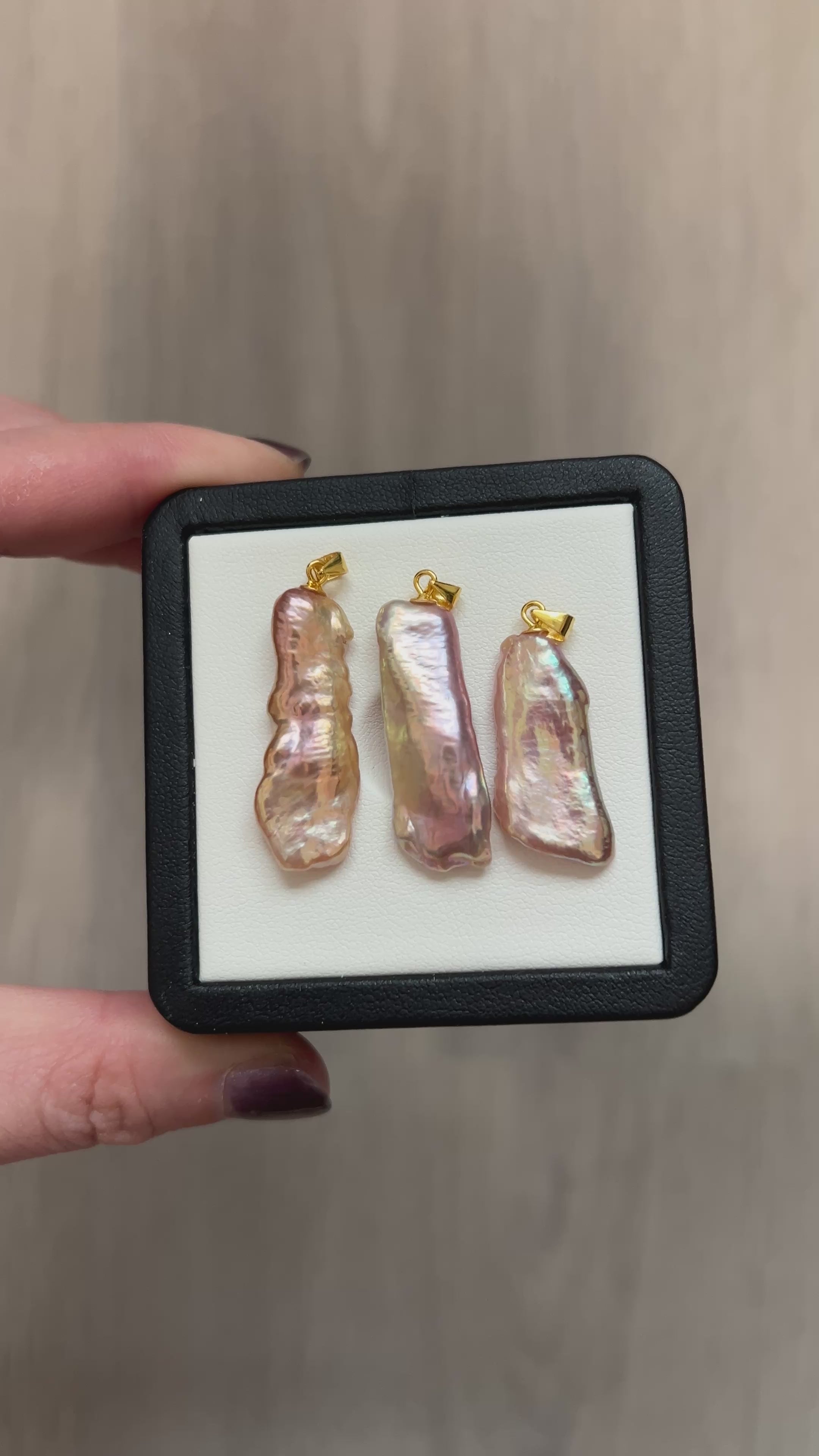 Golden PiPa Pearl Pendant – Large Metallic Seedless Baroque Pearl