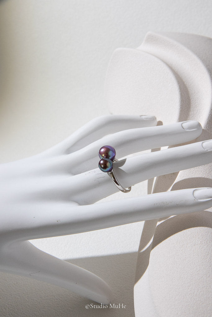 A Moment to Keep — Exceptional Blue-Green Freshwater Pearl Ring