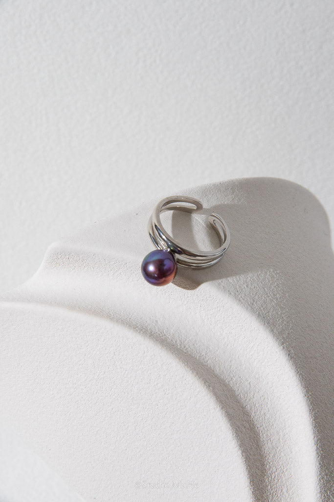Two Sides of the Sky — Natural Two-Tone Freshwater Pearl Ring