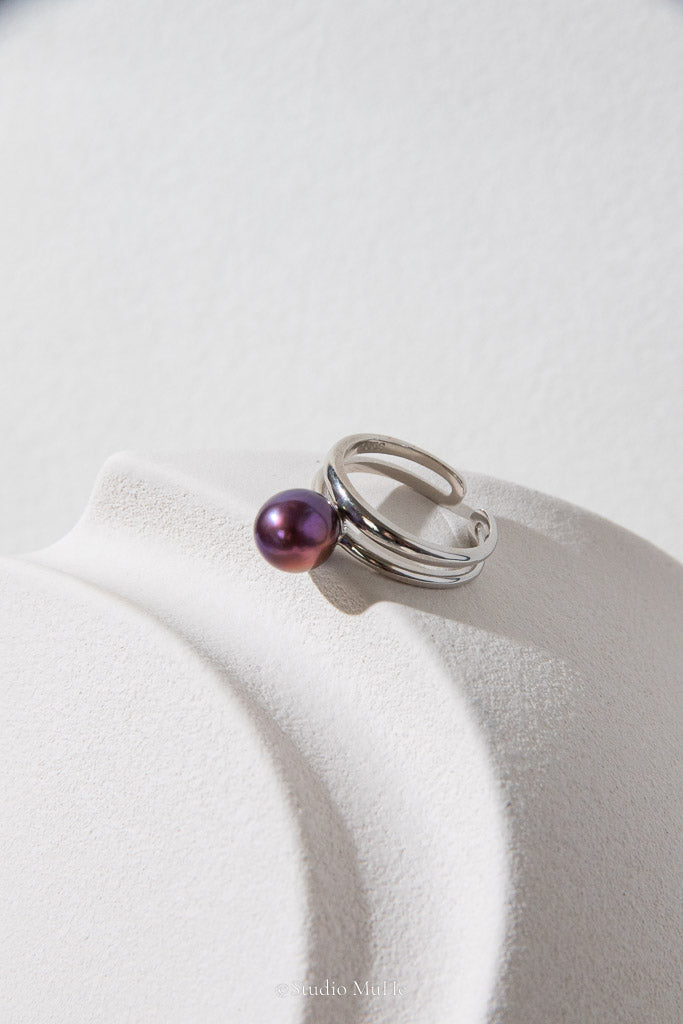 Two Sides of the Sky — Natural Two-Tone Freshwater Pearl Ring