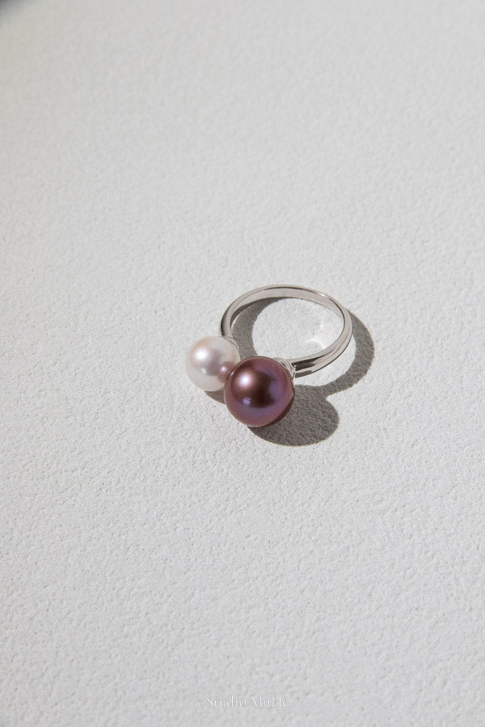 Quiet Confidence — Purple-Brown & White Freshwater Pearl Duo Ring
