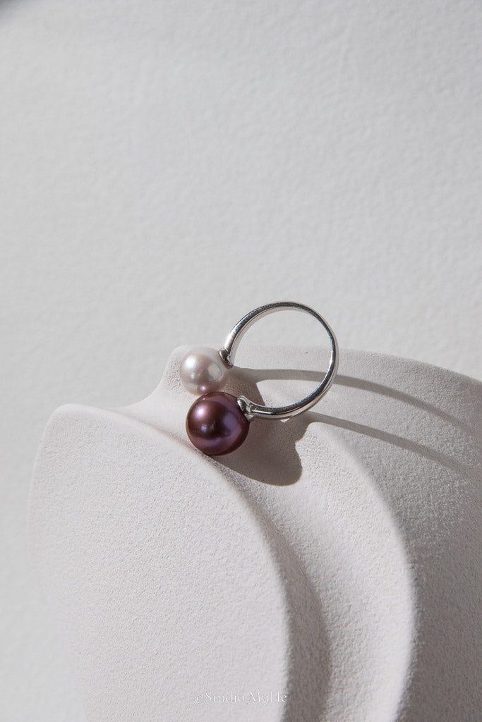 Quiet Confidence — Purple-Brown & White Freshwater Pearl Duo Ring
